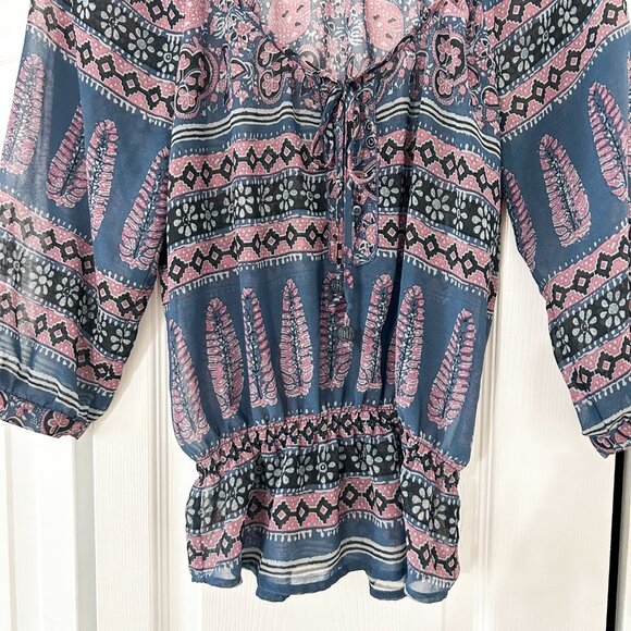 American Eagle Boho Peasant Blouse XS Blue Pink Pattern 3/4 Sleeve EUC - Picture 2 of 5